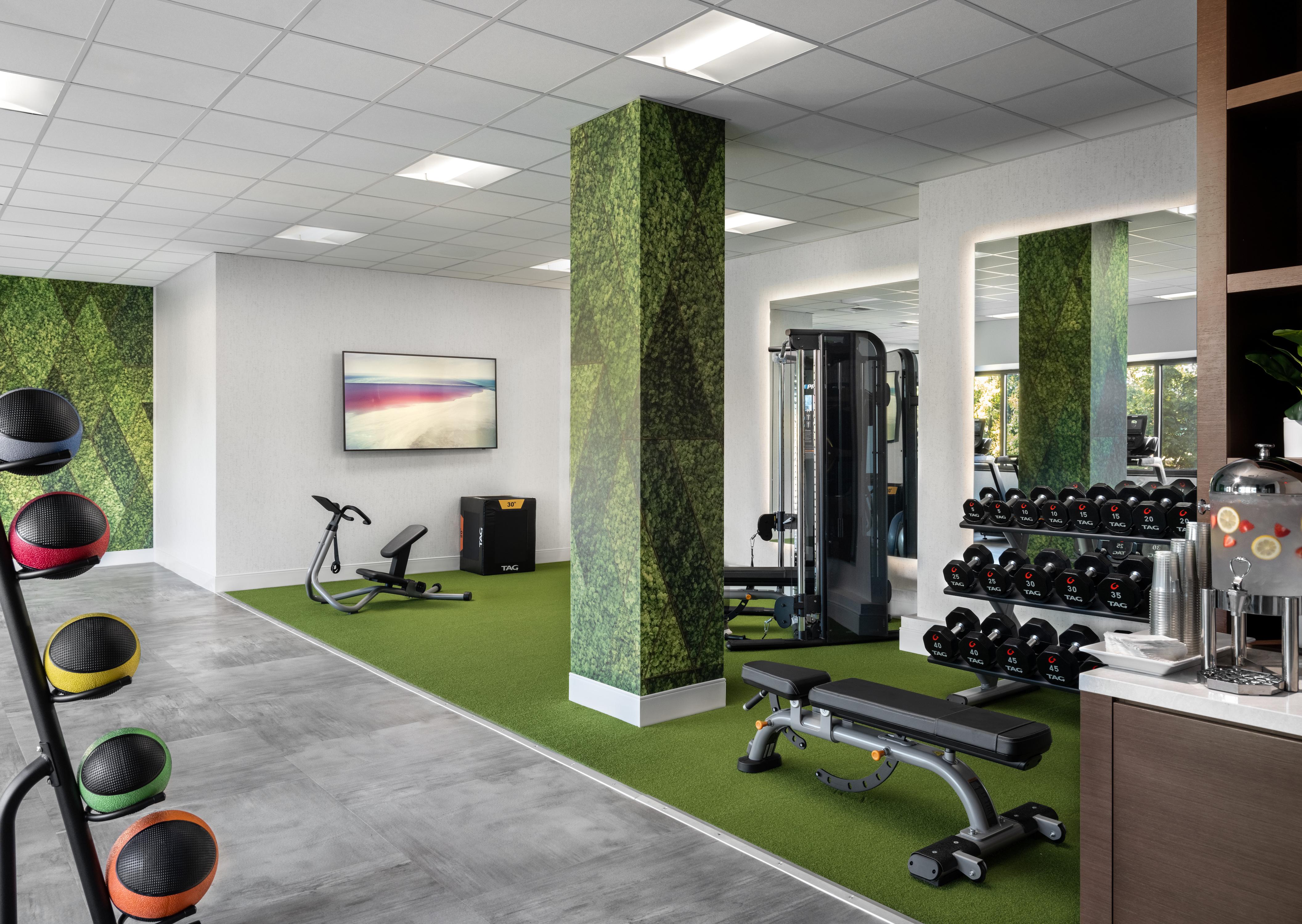 Hotel Sonesta John Wayne Airport 3*